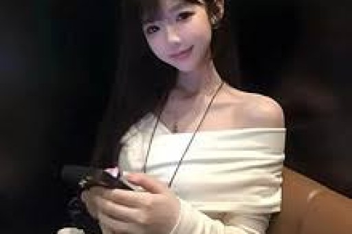 情侣吵架闹上热搜：王鹤润遭群嘲且负面被扒主打黑红也是红？