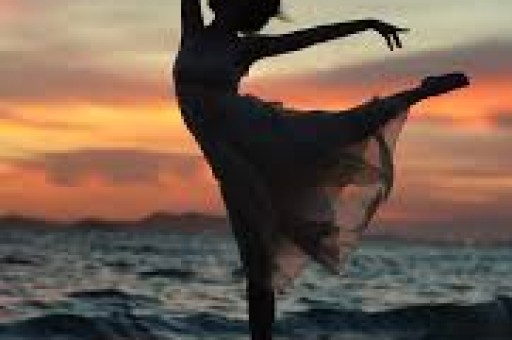 315晚会主题官宣：别只当吃瓜晚会这4个真相藏着消费底线